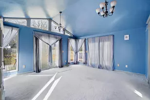 300 Dunbarton Rd, Columbus, OH 43230 - Photo 7