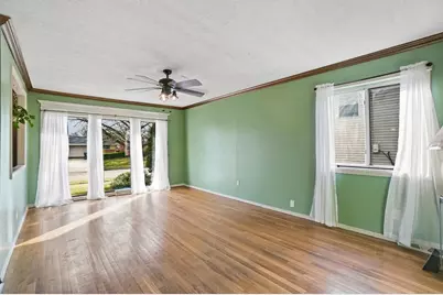 300 Dunbarton Road, Columbus, OH 43230 - Photo 3