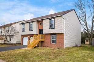 1834 St Lawrence Dr, Columbus, OH 43223 - Photo 1