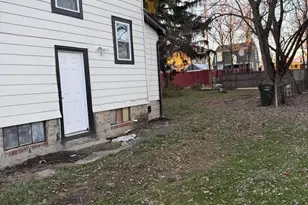 1608 Kenmore Rd, Columbus, OH 43211 - Photo 3