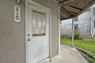 210 W High St, Ashley, OH 43003 - Photo 41