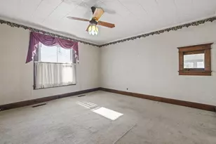 321 S Pickaway St, Circleville, OH 43113 - Photo 13