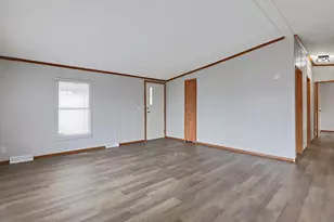 1100 Thornwood Dr SW, Heath, OH 43056 - Photo 9