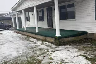 83 Myrtle Ave, Gallipolis, OH 45631 - Photo 3