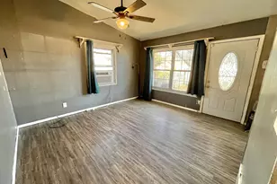 416 Stella Ave, Circleville, OH 43113 - Photo 11