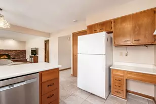 876 Middlebury Dr N, Worthington, OH 43085 - Photo 5