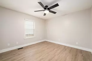 635 Pebble Pl, Delaware, OH 43015 - Photo 9