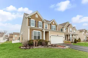 8640 Melton Fields Dr, Blacklick, OH 43004 - Photo 3