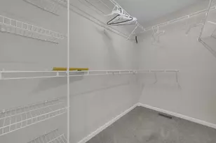 2390 Village at Bexley Dr, Columbus, OH 43209 - Photo 11