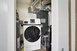 18 W Center St, London, OH 43140 - Photo 27