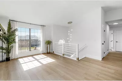 1122 Viewpointe Drive, Columbus, OH 43207 - Photo 3