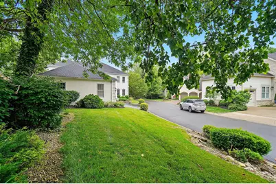 1940 Scioto Pointe Drive, Columbus, OH 43221 - Photo 9