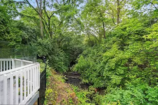 1940 Scioto Pointe Dr, Columbus, OH 43221 - Photo 17