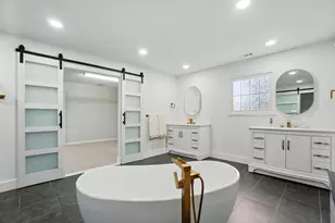 1940 Scioto Pointe Dr, Columbus, OH 43221 - Photo 81