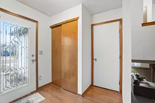 4500 Woodstream Dr, Columbus, OH 43230 - Photo 5