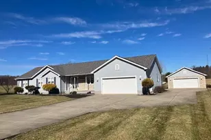 10535 S Poplar Dr, Glouster, OH 45732 - Photo 1