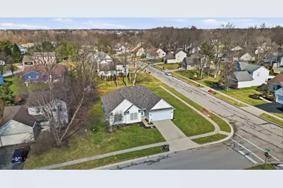 300 Shawnee Loop S, Pataskala, OH 43062 - Photo 3