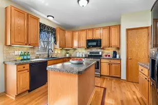 8145 Reynoldswood Dr, Reynoldsburg, OH 43068 - Photo 7