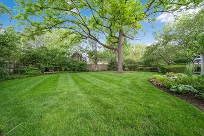 2465 E Broad Street, Columbus, OH 43209 - Photo 81