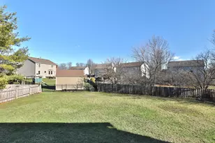 1352 River Trail Dr, Grove City, OH 43123 - Photo 51