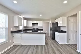 1352 River Trail Dr, Grove City, OH 43123 - Photo 15