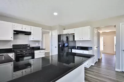 1352 River Trail Drive, Grove City, OH 43123 - Photo 17