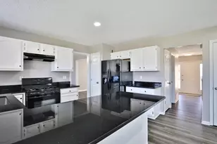 1352 River Trail Dr, Grove City, OH 43123 - Photo 17