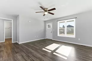 910 Vine St, Washington Court House, OH 43160 - Photo 11