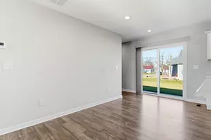 910 Vine St, Washington Court House, OH 43160 - Photo 13