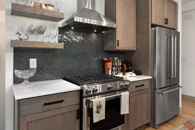 792 Highland Street, Columbus, OH 43215 - Photo 13