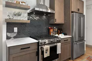 792 Highland St, Columbus, OH 43215 - Photo 13