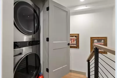 792 Highland Street, Columbus, OH 43215 - Photo 23