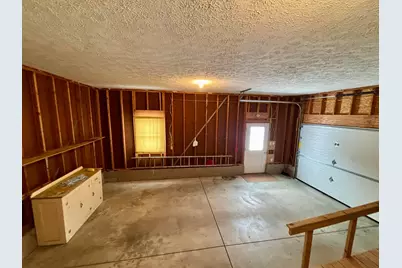 35 W Mound Street, Fredericktown, OH 43019 - Photo 9