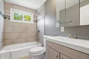 2192 Genessee Ave, Columbus, OH 43211 - Photo 17