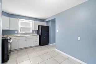 2192 Genessee Ave, Columbus, OH 43211 - Photo 13