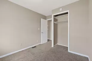 4647 Henley Ave, Columbus, OH 43228 - Photo 15