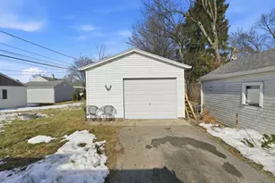 2338 Dellwood Dr, Springfield, OH 45505 - Photo 15