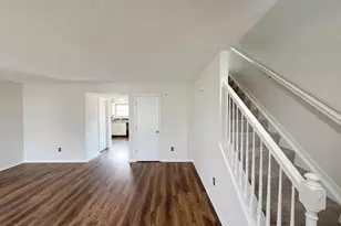 1174 Onaway Ct, Columbus, OH 43228 - Photo 7