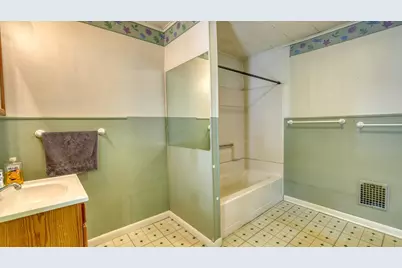 908 N 8th Street, Cambridge, OH 43725 - Photo 17