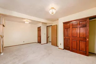 3434 Latonia Rd, Columbus, OH 43232 - Photo 15