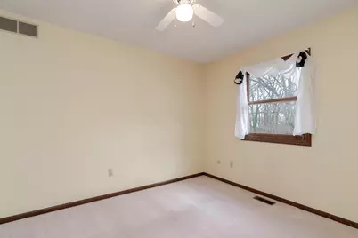 1685 Becket Avenue, Columbus, OH 43235 - Photo 33