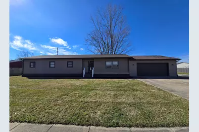 1044 Kelly Drive, Hebron, OH 43025 - Photo 1