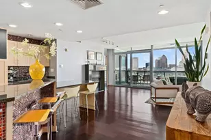 1 Miranova Pl, Columbus, OH 43215 - Photo 7