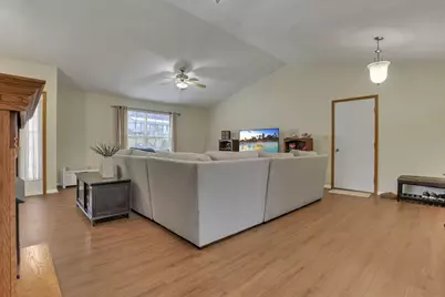 625 Fulla Lane SE, Heath, OH 43056 - Photo 9