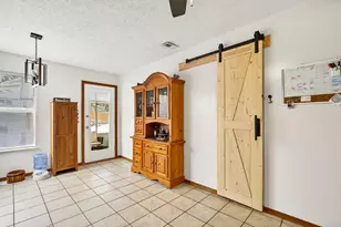 2339 Breeze Hill Dr, Grove City, OH 43123 - Photo 9