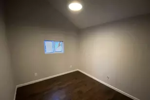 1555 Myrtle Ave, Columbus, OH 43211 - Photo 11