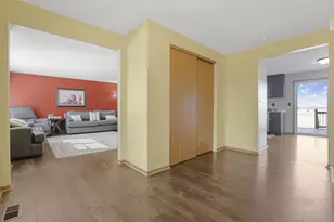 239 Peters Run Ct, Commercial Point, OH 43116 - Photo 9