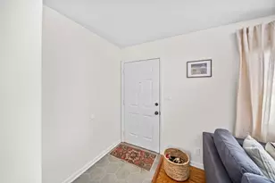 6233 Karl Rd, Columbus, OH 43229 - Photo 5