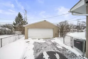 6233 Karl Rd, Columbus, OH 43229 - Photo 43