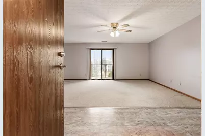 5885 Beechcroft Road #306, Columbus, OH 43229 - Photo 3